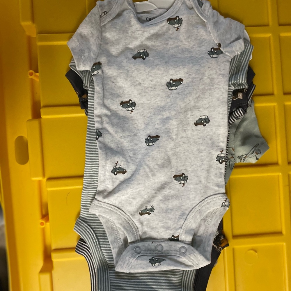 Carter's Light Gray Car Print Bodysuit